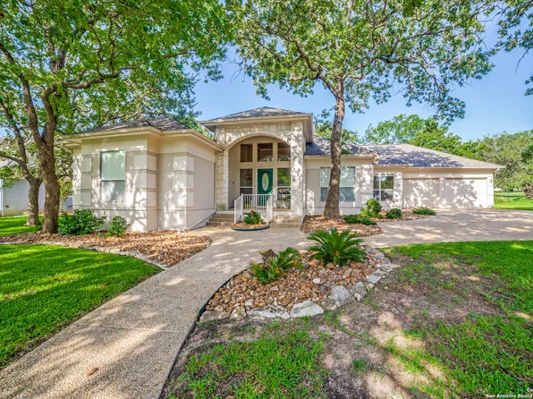 29435 Fairway Bluff, Boerne, TX 78015