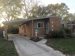 23231 Eastwood St, Oak Park, MI 48237
