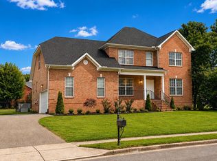 102 Clairmonte Ln, Hendersonville, TN 37075