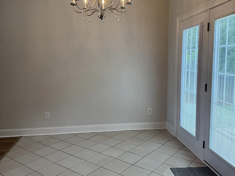 9607 Ethridge Ln — Photo 7