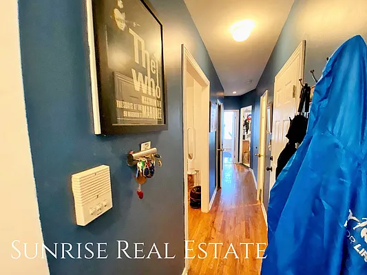 Rented by Sunrise Real Estate | media 31