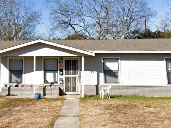 315 Pool Dr