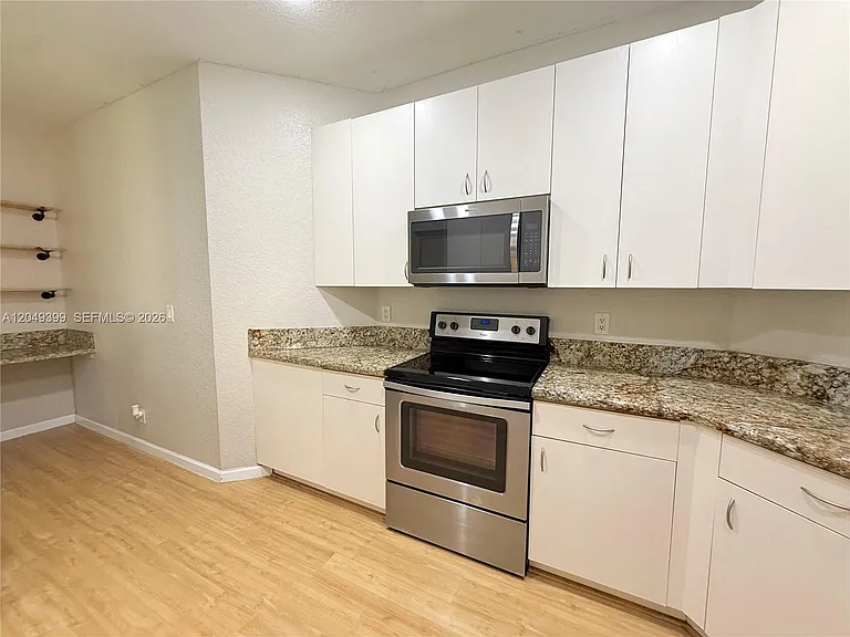899 Phoenix Way — Photo 11