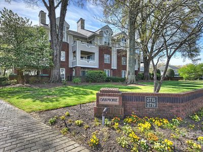 2715 Selwyn Ave APT 43, Charlotte, NC, 28209
