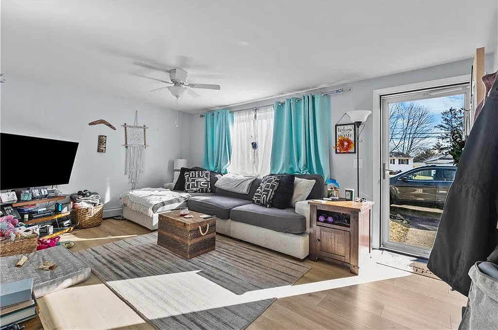 3 bed, 1440 sqft, $2,800 — Photo 3