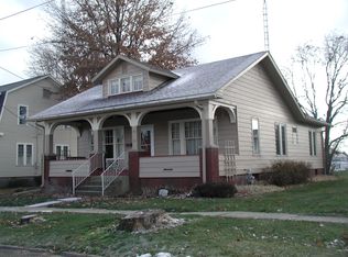 212 4th St NE, Carrollton, OH 44615