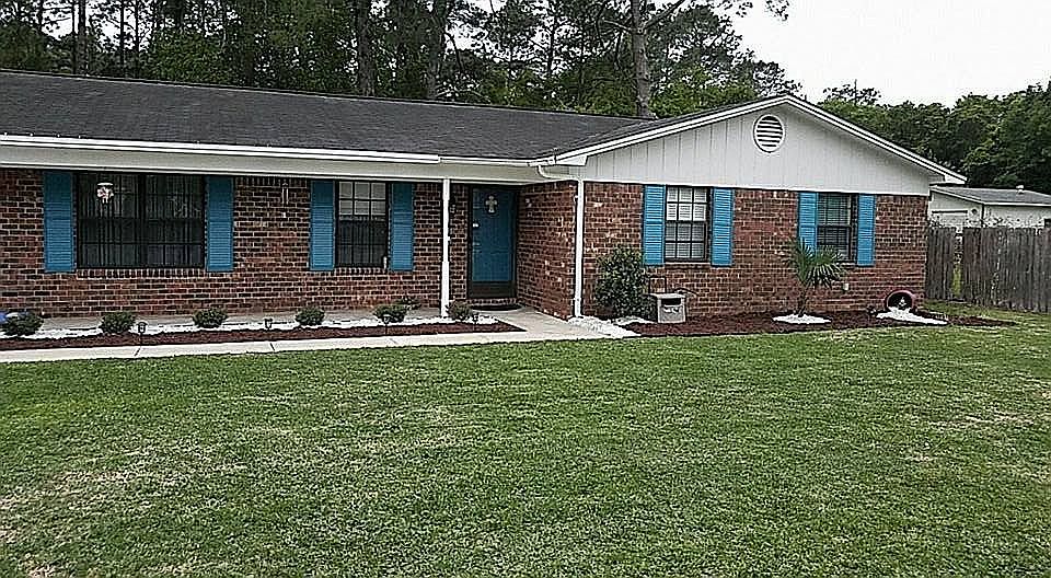 1st image of 417 Belle Chasse Way