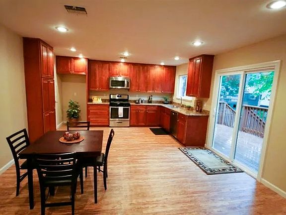 3rd image of 4520 Lobos Ave