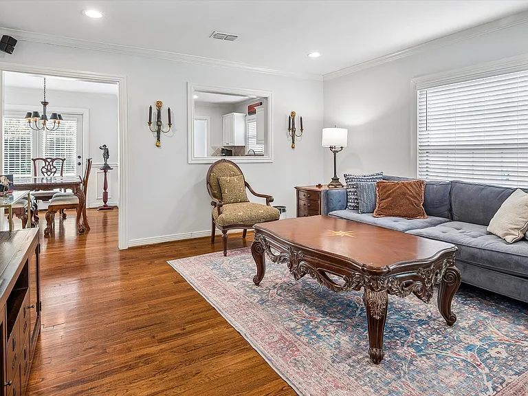 7038 Coronado Ave — Photo 4