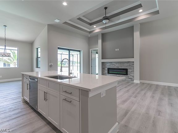 3rd image of 2531 Gleason Parkway Cpe