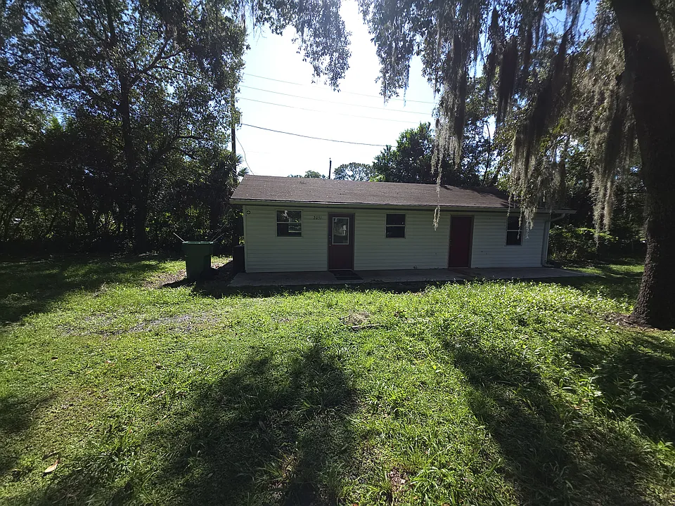 2051 Hilton Ct