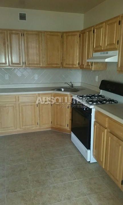 1st image of 2053 7th Ave APT 4B
