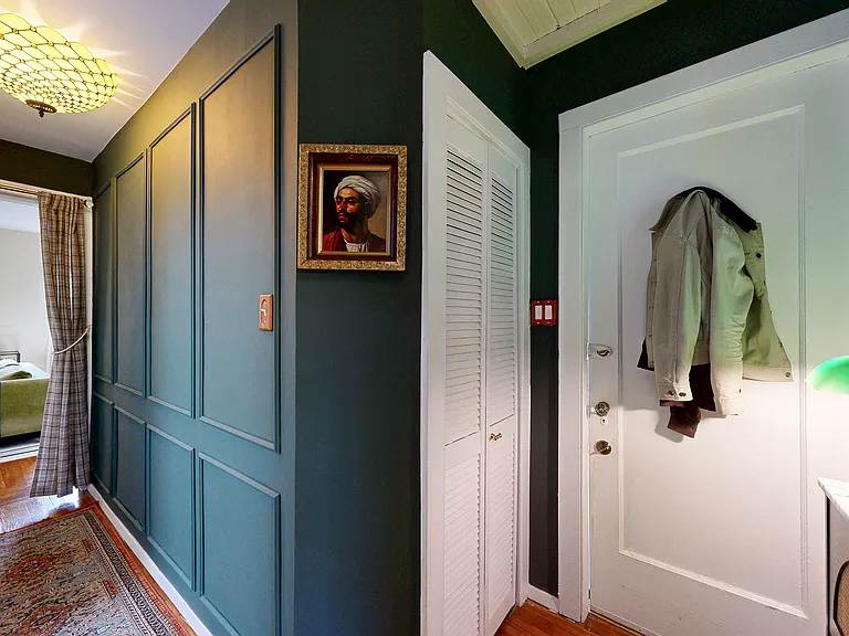 291 Burns St #2 — Photo 11