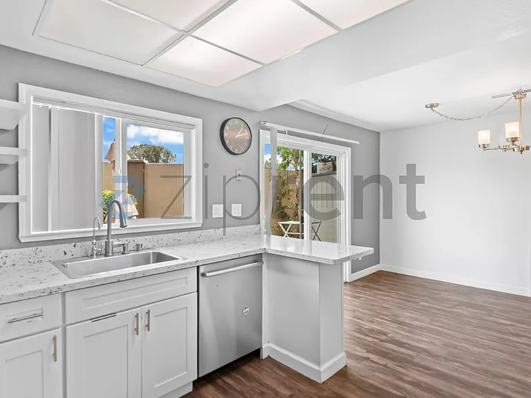 11030 Firethorne Dr — Photo 15