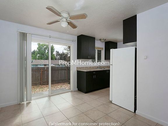 4th image of 15535 NE Glisan St #2