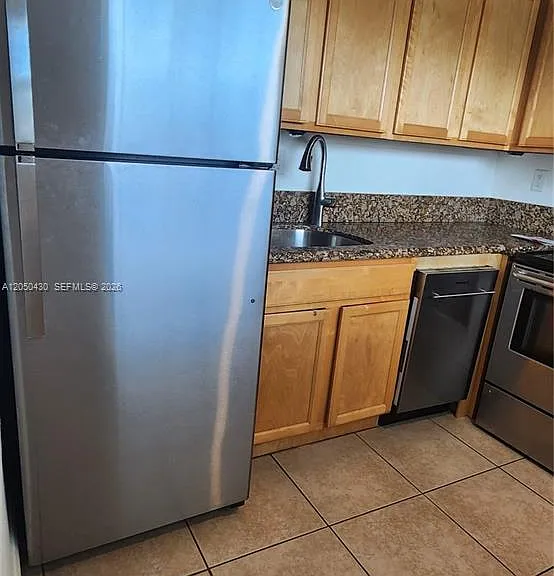 4081 NE 14th Ave — Photo 11