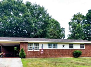 137 Scott Cir, Toccoa, GA 30577