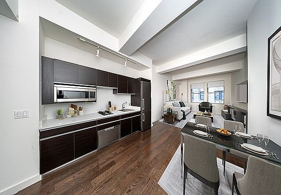 4th image of 116 John St APT 2205