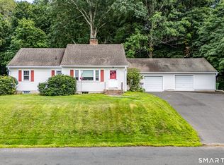3 Edwards Rd, Portland, CT 06480