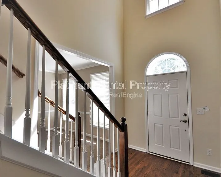 7115 Red Fox Ln — Photo 6