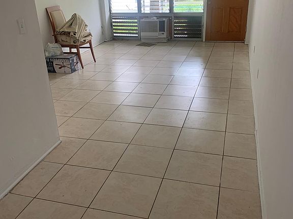 3rd image of 6960 Byron Ave APT 8