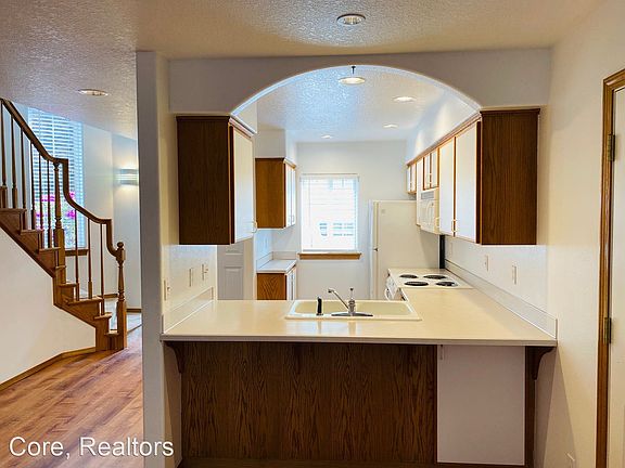4th image of 758 SW Meadow Dr #11130062