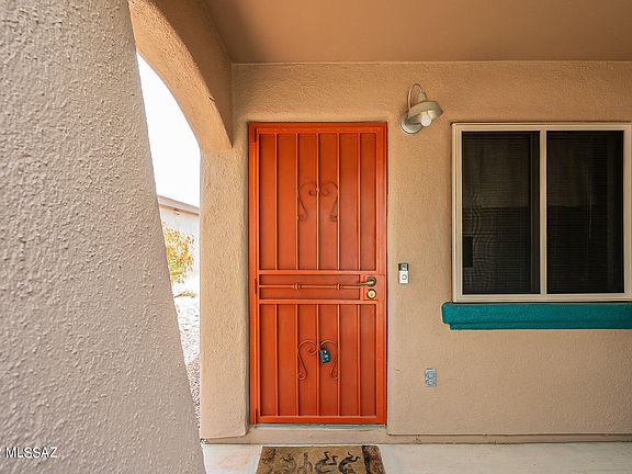 5th image of 3010 N Dodge Blvd