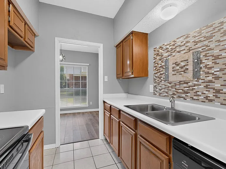 12921 Abrams Rd #705 — Photo 10