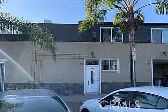 Studio, 1250 sqft, $2,400 — Photo 1