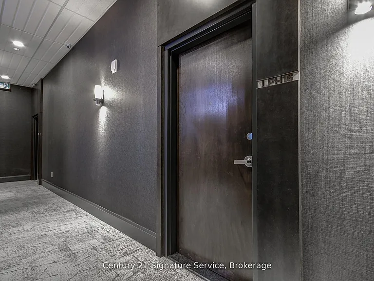 118 King St E #LPH16 — Photo 6