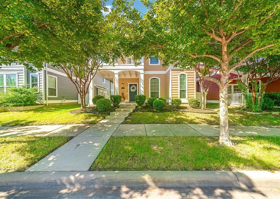 1st image of 909 Hayden Ln