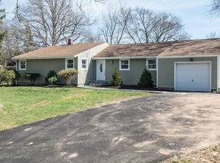 84 Willow Rd, Tinton Falls, NJ 07724