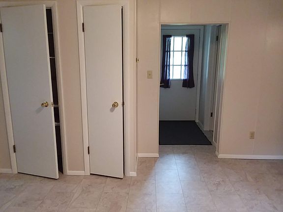 5th image of 150 Tower Rd