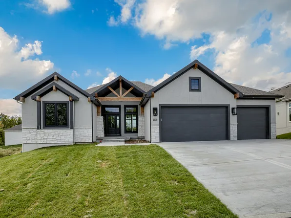 The Malibu Plan, Pembrooke Estates