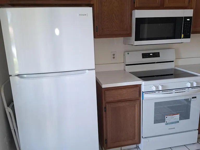 173 Sarita Ct — Photo 6