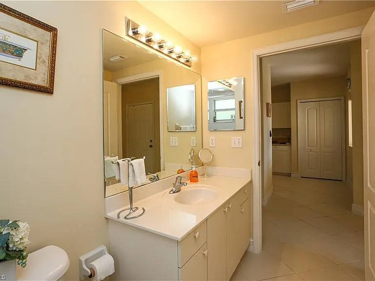 7819 Regal Heron Cir #201 — Photo 18