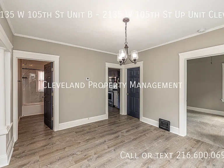 2135 W 105th St #B — Photo 9