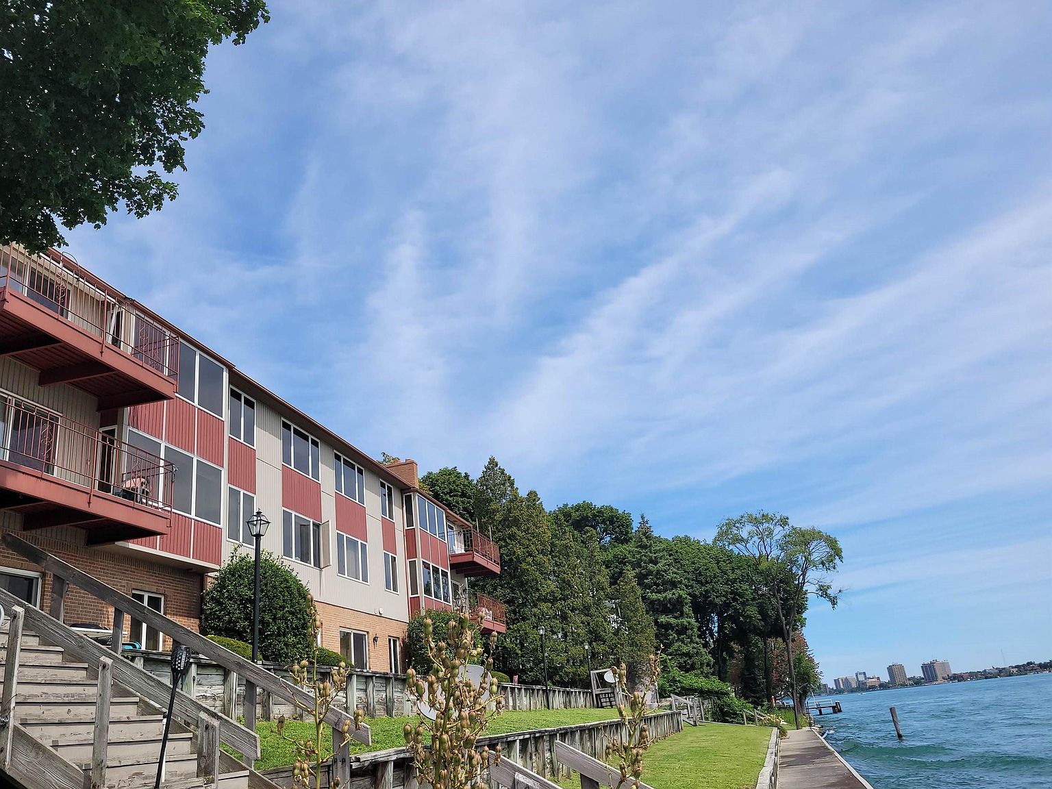 2528 Military St, Port Huron, MI 48060 MLS 50120053 Zillow