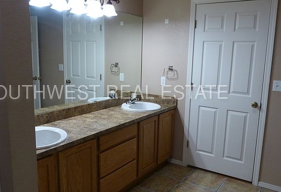 5th image of 2333 Newman Dr
