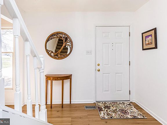 4th image of 4662 Palomino Ct
