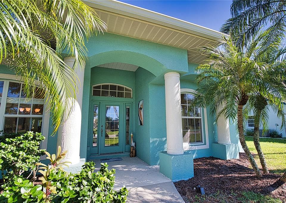 1st image of 525 Rotonda Cir