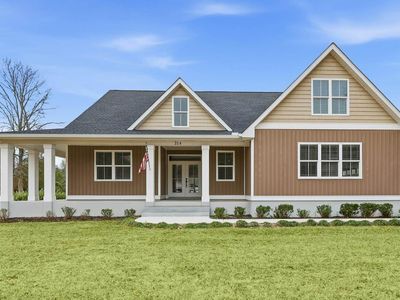 214 Carolina Dr., Loris, SC, 29569