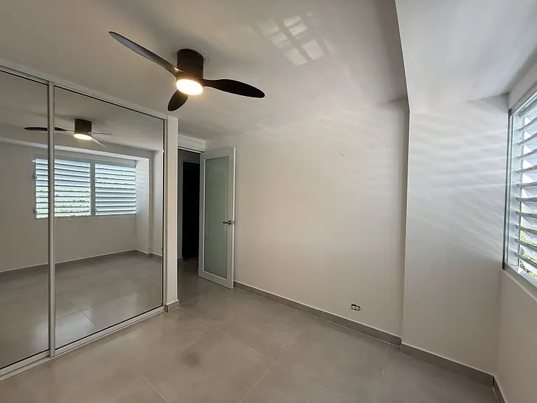 COND BORINQUEN TOWERS 2 APT 403 — Photo 7