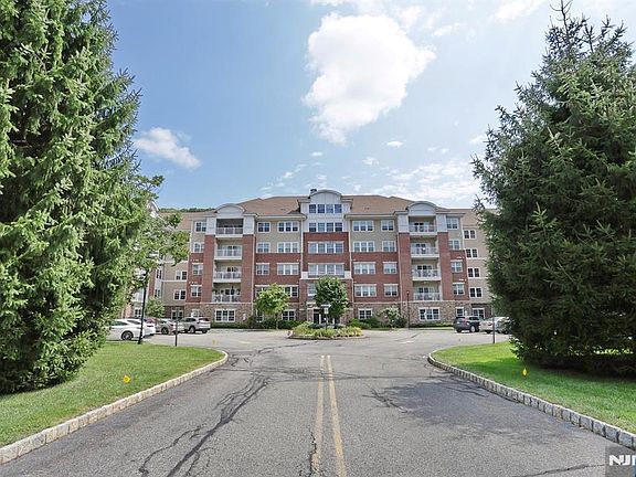 2nd image of 5111 Warrens Way