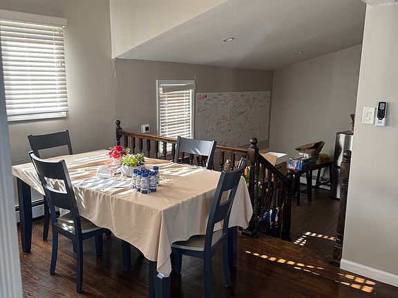 4th image of 18 Seymore Ln
