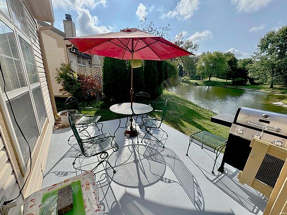 3rd image of 512 E Moss Creek Dr