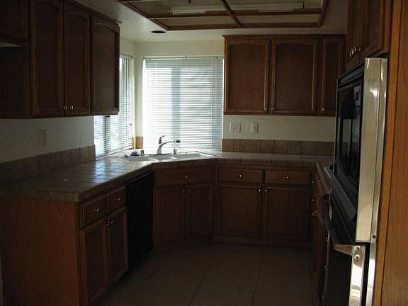 Kitchen w/Ample Storage