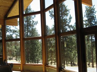 5988 Coopers Hawk Rd, Klamath Falls, OR 97601