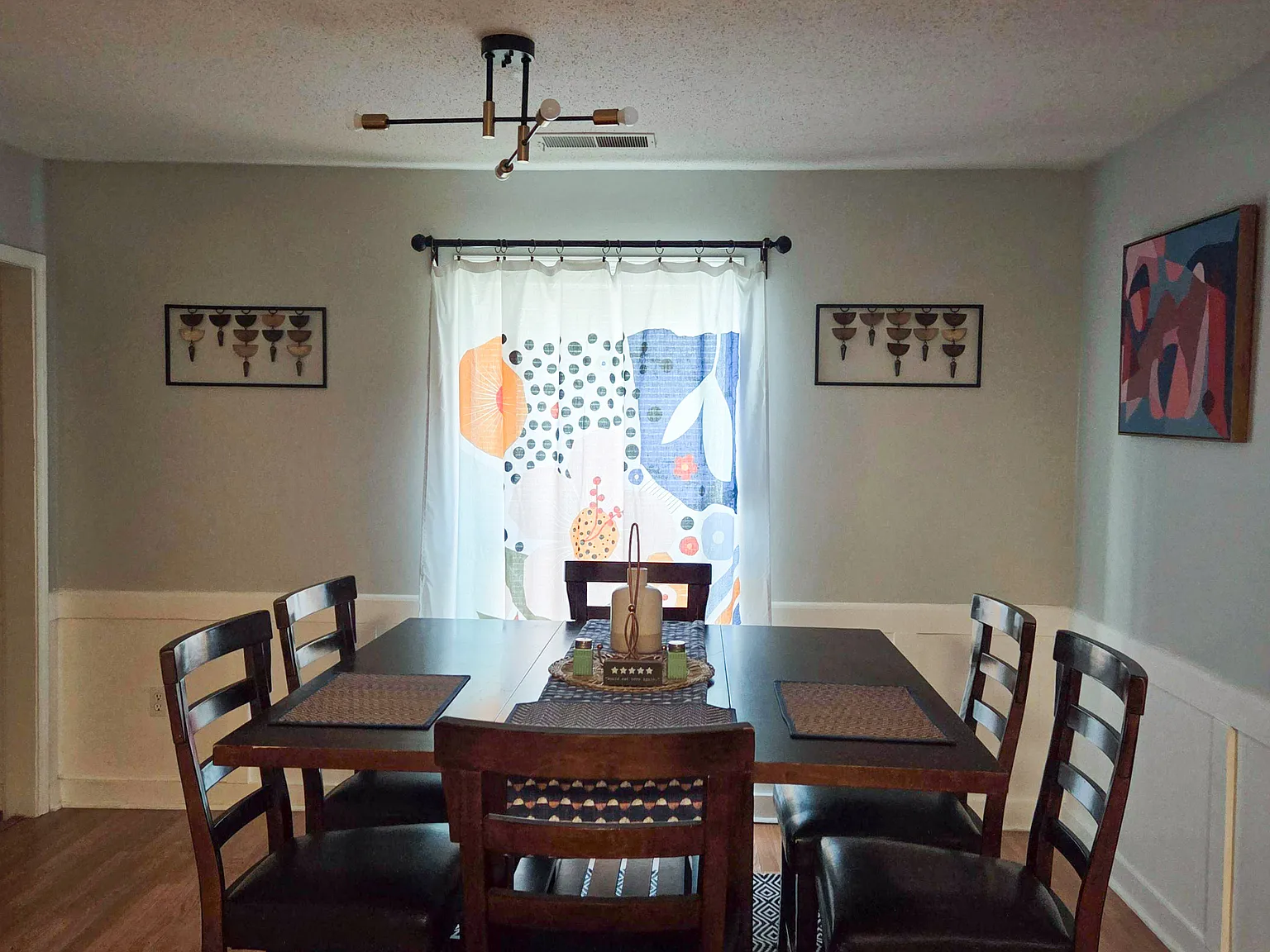 2 bed, 2.0 bath, 2200 sqft, $866 — Photo 4
