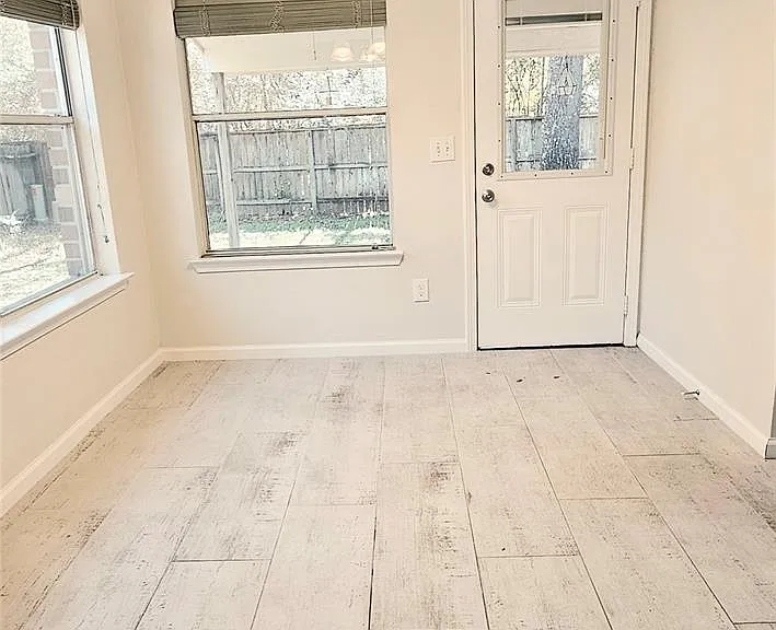 140 S Winterport Cir — Photo 14